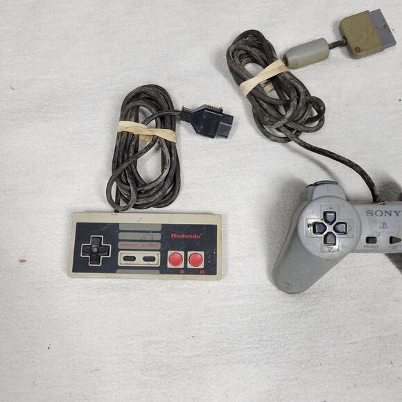 PS1 & NES Video Game Controllers Nintendo Retro Console Gaming Playstation Games - Picture 3 of 13